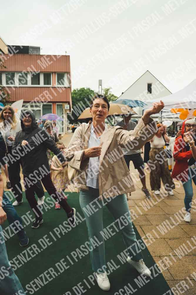 35Jahre NO Rathausplatz Fest -0035 - Senzers Marktplatz