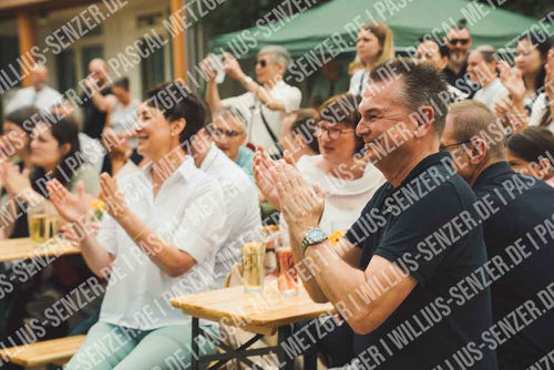 35Jahre NO Rathausplatz Fest -0006 - Senzers Marktplatz